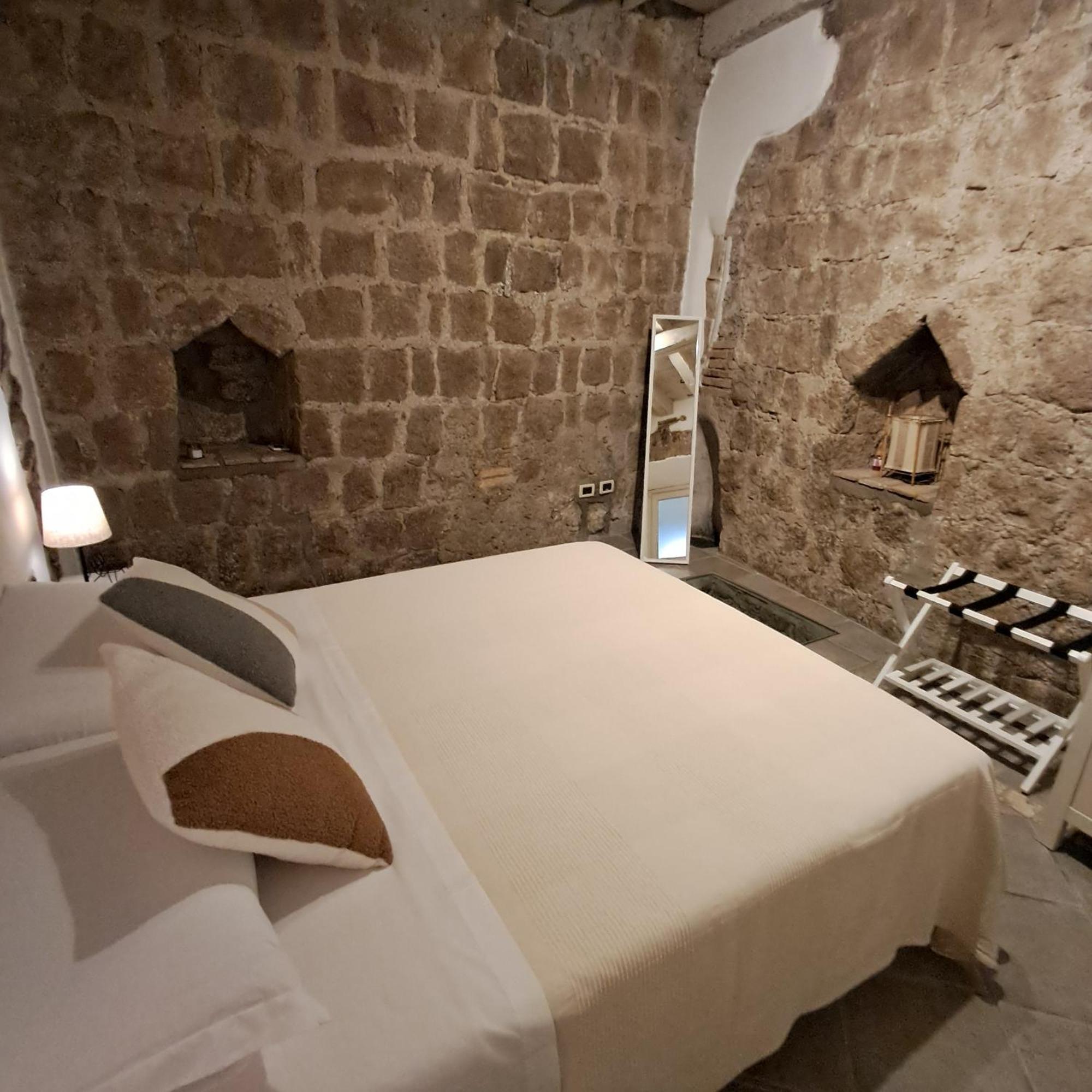 Pettinara 21 Apartman Viterbo Kültér fotó